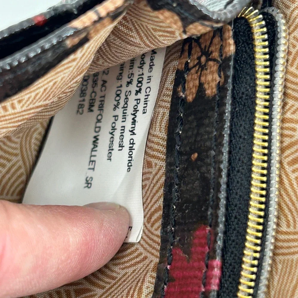 Sakroots Artist Circle Black Floral Sequin Trifold Wallet Snap Closure